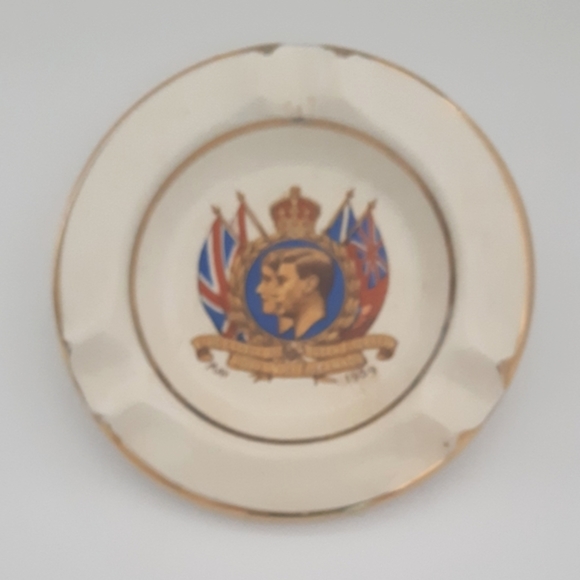 1939 King George VI and Queen Elizabeth ashtray - Picture 3 of 10